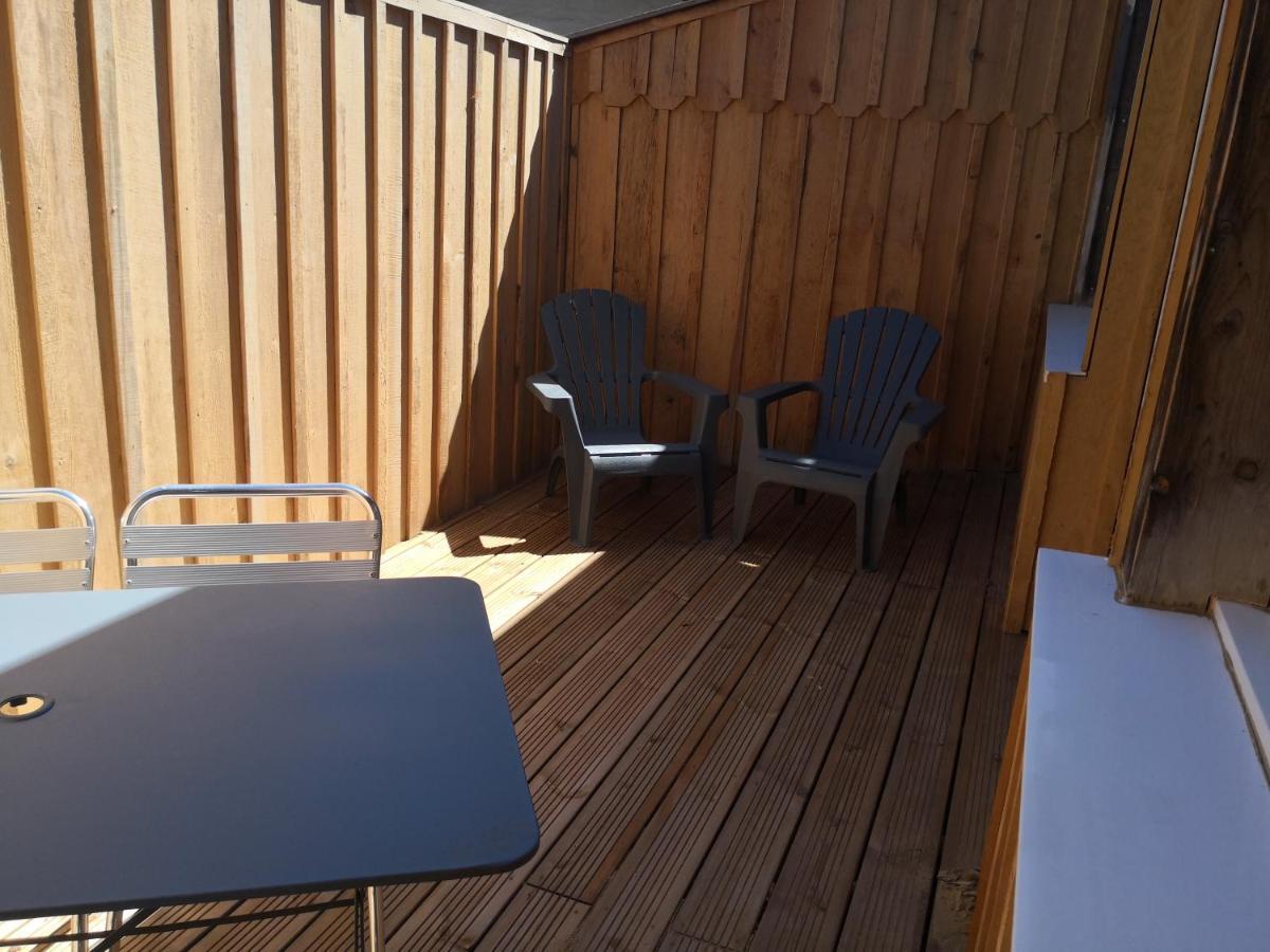 Studio En Plein Centre Ville A 8 Minutes De L'Ocean Le Porge Exterior foto